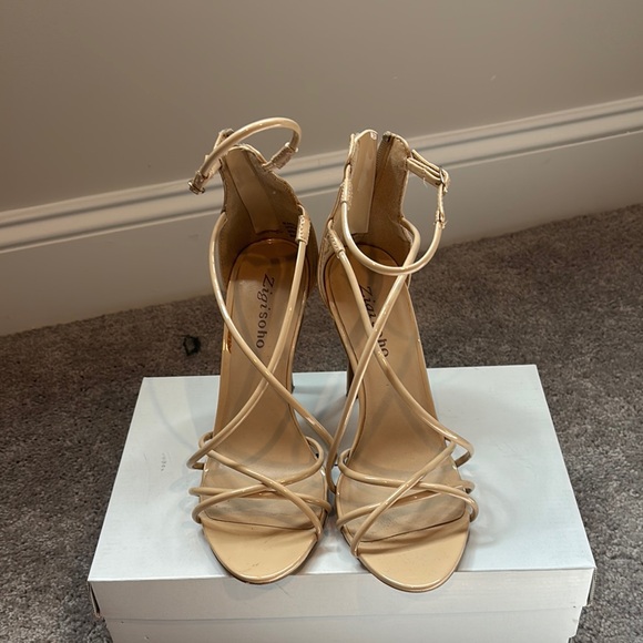 Zigisoho - Picture 2 of 3